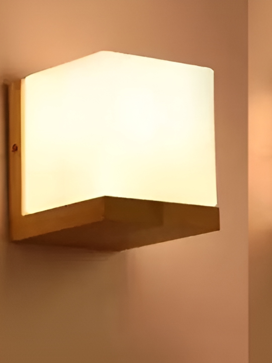

Areezo Brown & White 2 Pieces Wooded Square Shaped Wall Lamp
