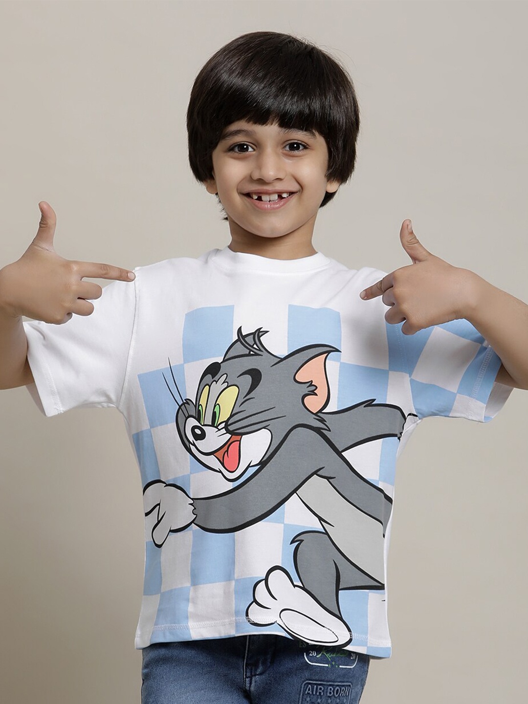 

Kids Ville Boys Tom & Jerry Printed Pure Cotton Round Neck Tshirt, White