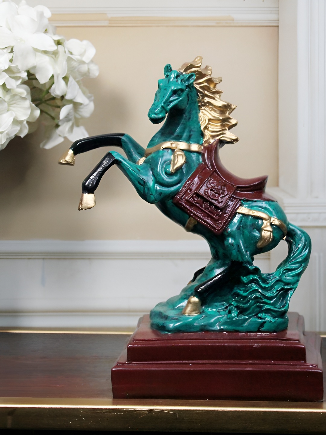 THE WHITE INK DECOR Green Figurine Showpiece