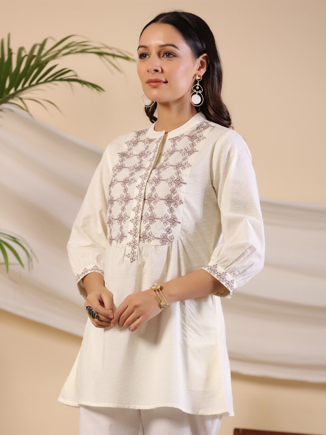 

Juniper Mandarin Collar Embroidered Cotton Dobby Tunic, Off white