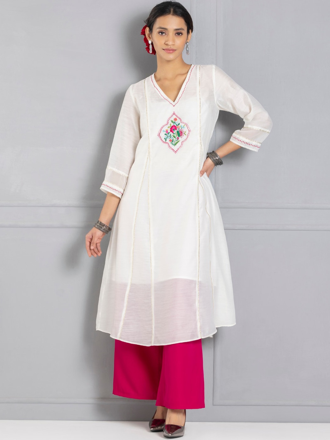 SHAYE V Neck Floral Embroidered A Line Kurta, Off white