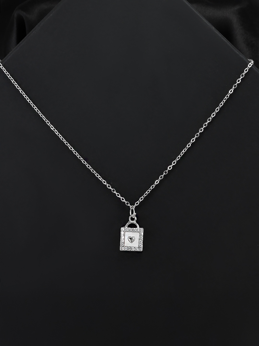 

PRIVIU Silver Plated Stainless Steel Chain