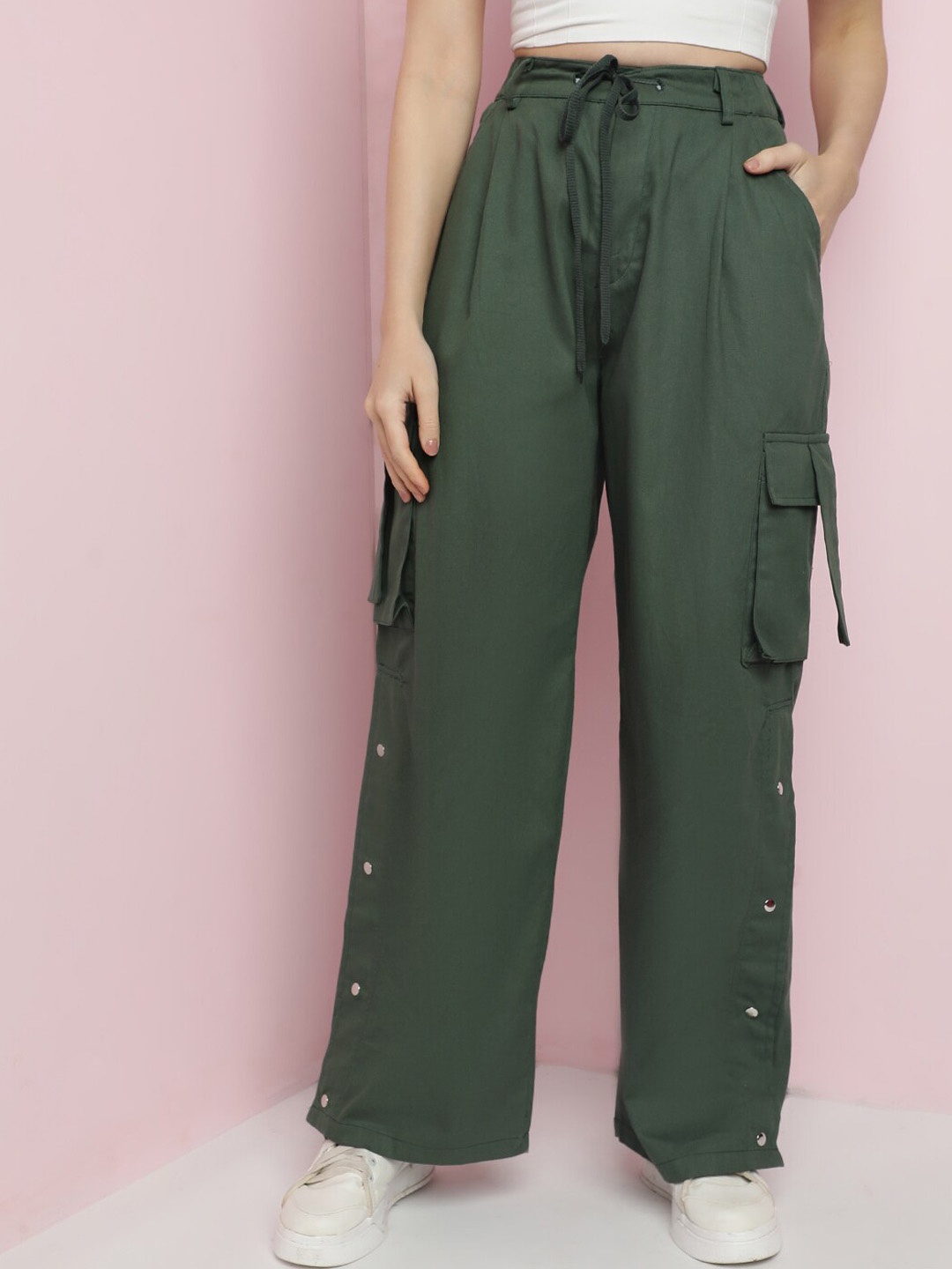 

Stylecast X Kotty Women Relaxed High-Rise Easy Wash Cotton Cargos Trouser, Green