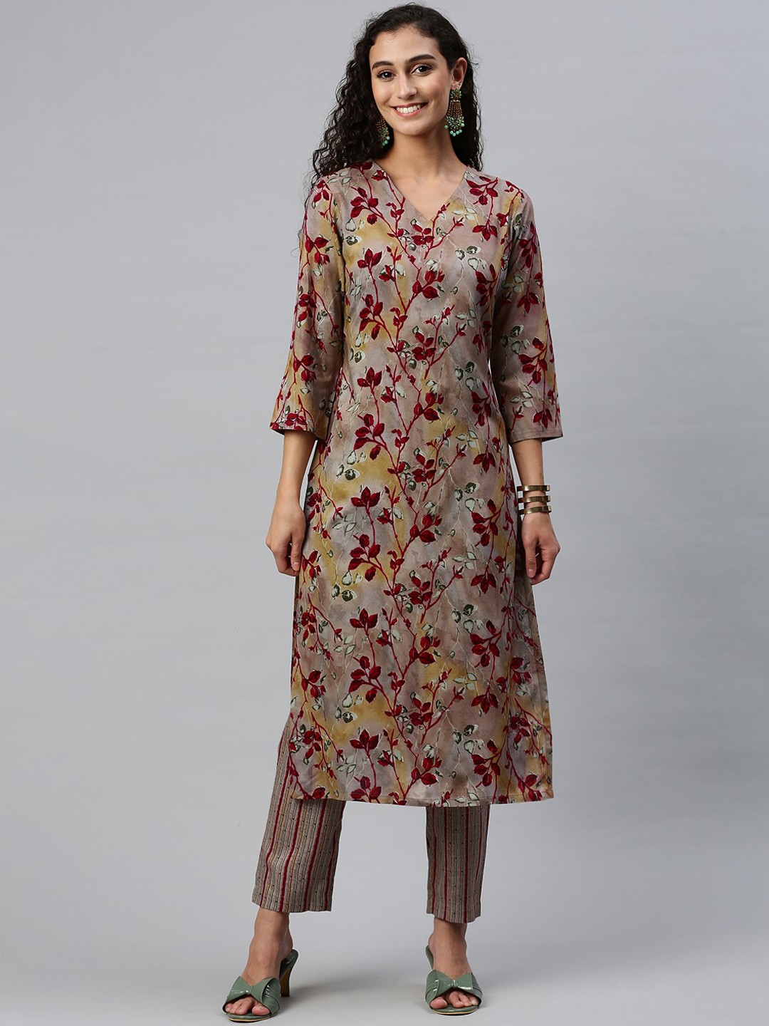 

Shaily Brown & Red Floral Printed V Neck Straight Kurta With Trouser
