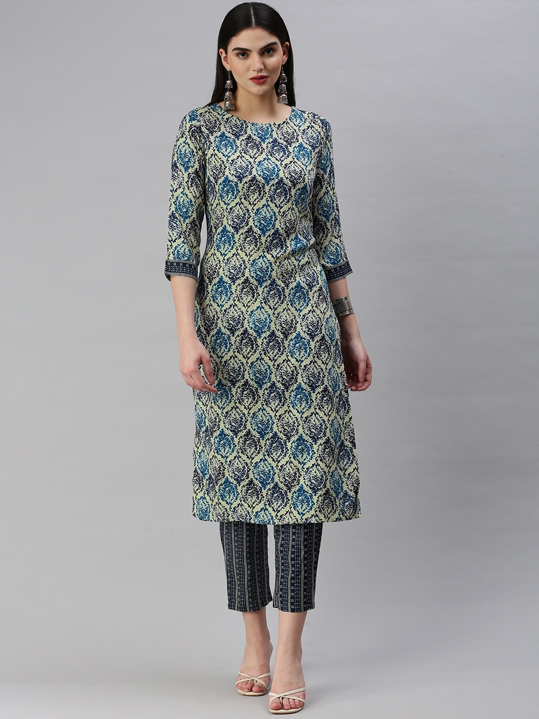 

Shaily Cream & Blue Ethnic Motifs Printed Straight Kurta With Trouser