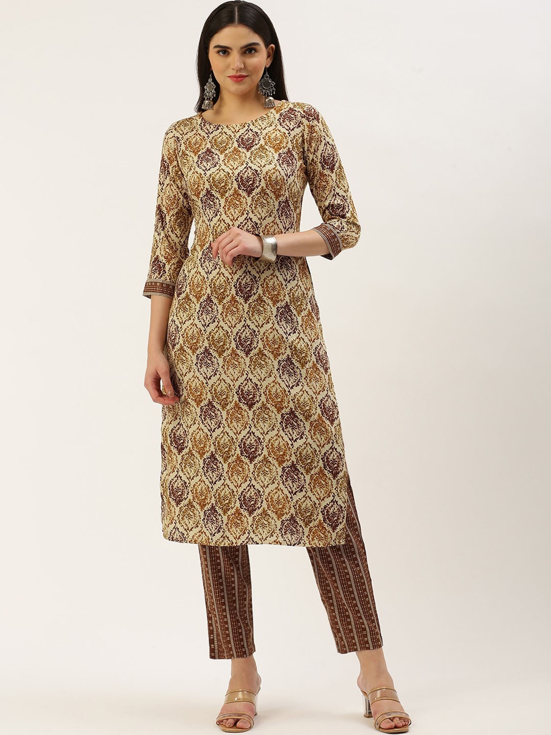 

Shaily Round Neck Ethnic Motifs Regular Kurta with Trousers, Cream