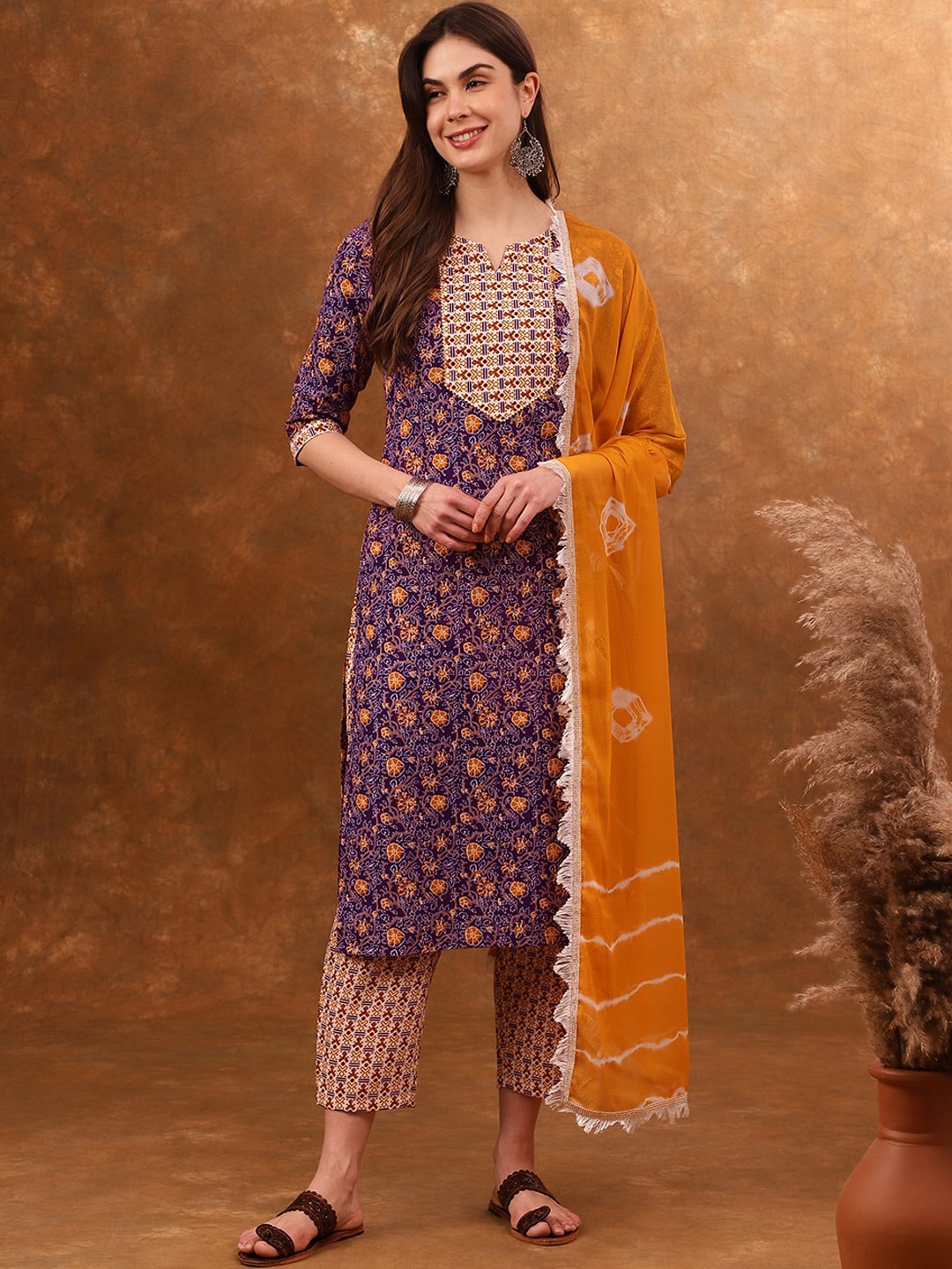 

J Turritopsis Ethnic Motifs Printed Notched Neck Kurta with Trousers & Dupatta, Violet