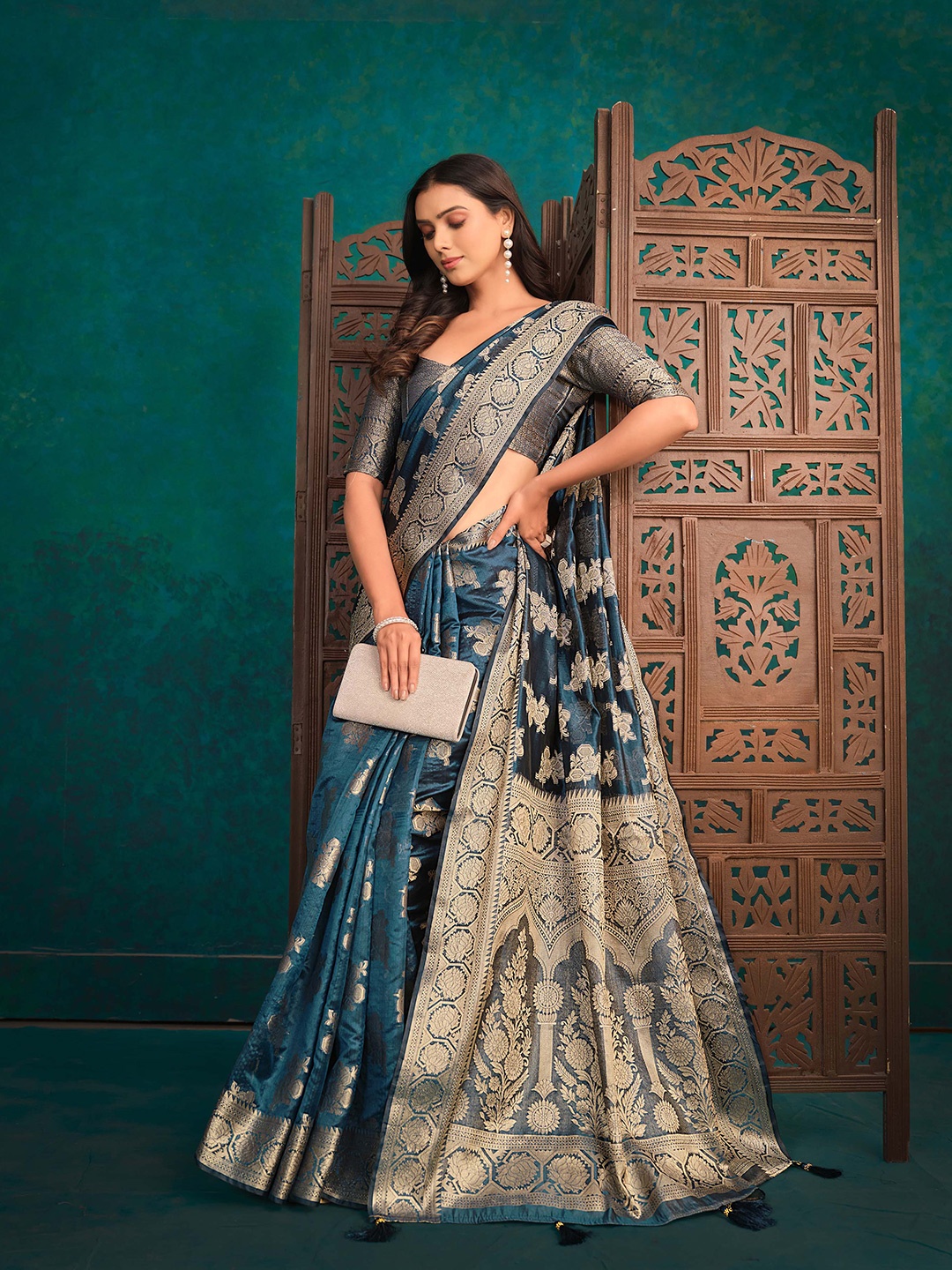 

Sangria Floral Woven Design Banarasi Saree, Teal