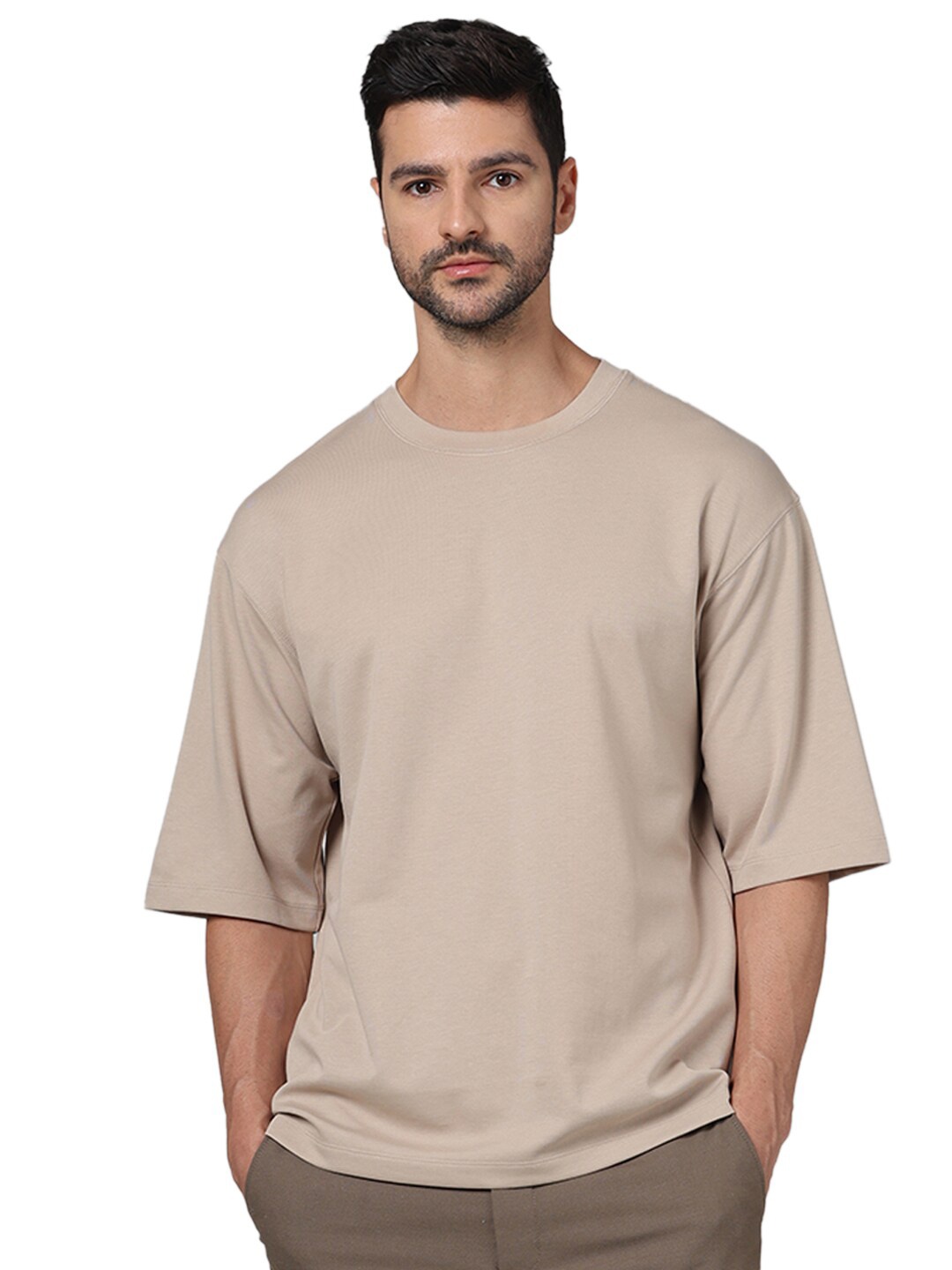 

Celio Round Neck Drop-Shoulder Sleeves Cotton Regular Fit T-shirt, Beige