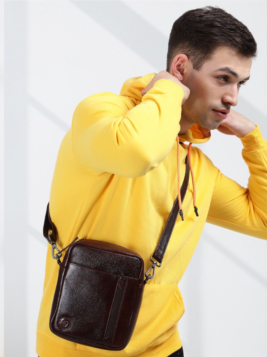 

Tortoise Elmo Structured Genuine Leather Sling Bag, Brown