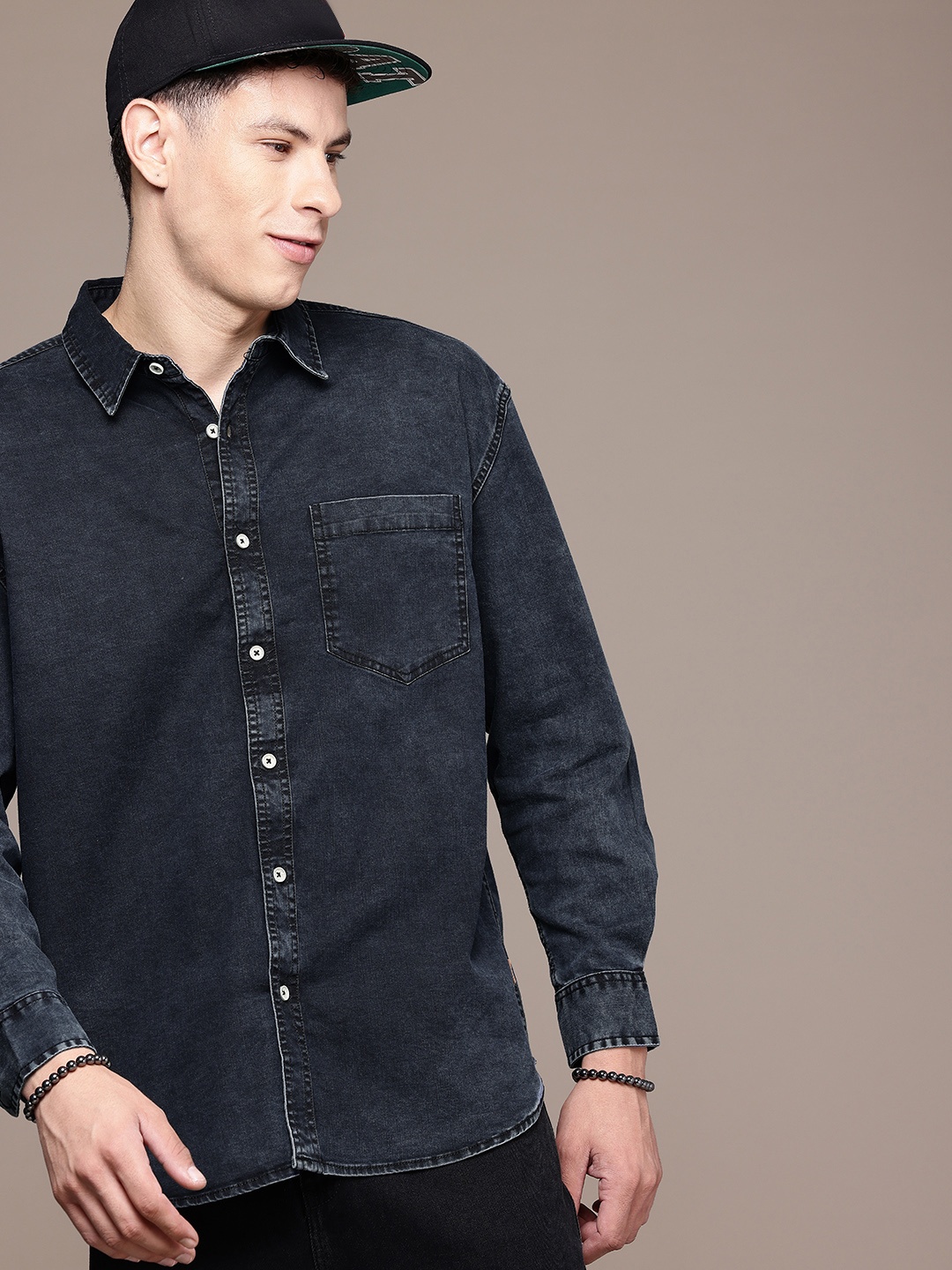 

Roadster Men Faded Oversized Denim Casual Shirt, Charcoal