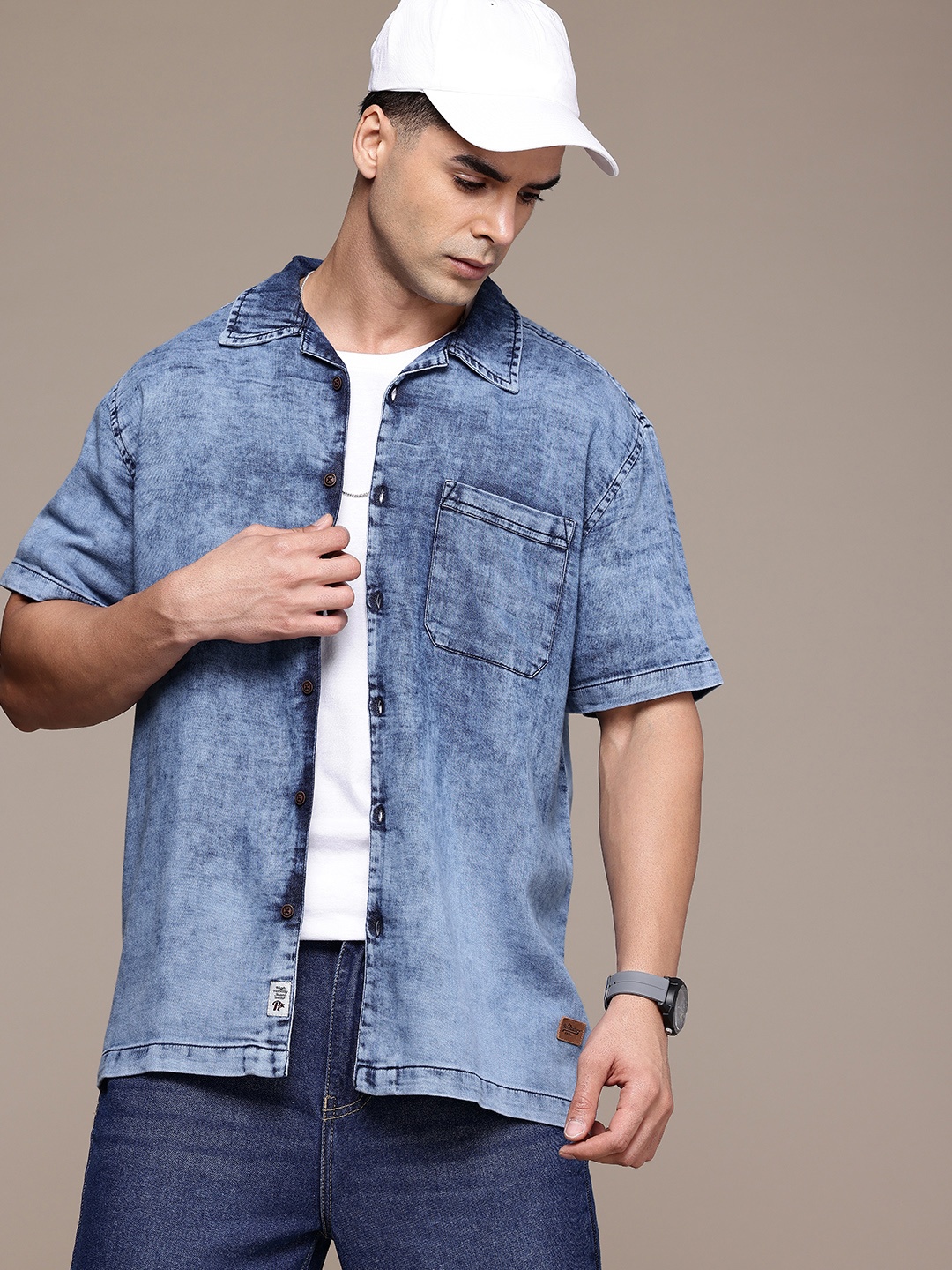 

Roadster Men Cuban Collar Relaxed Fit Pure Cotton Denim Casual Shirt, Navy blue