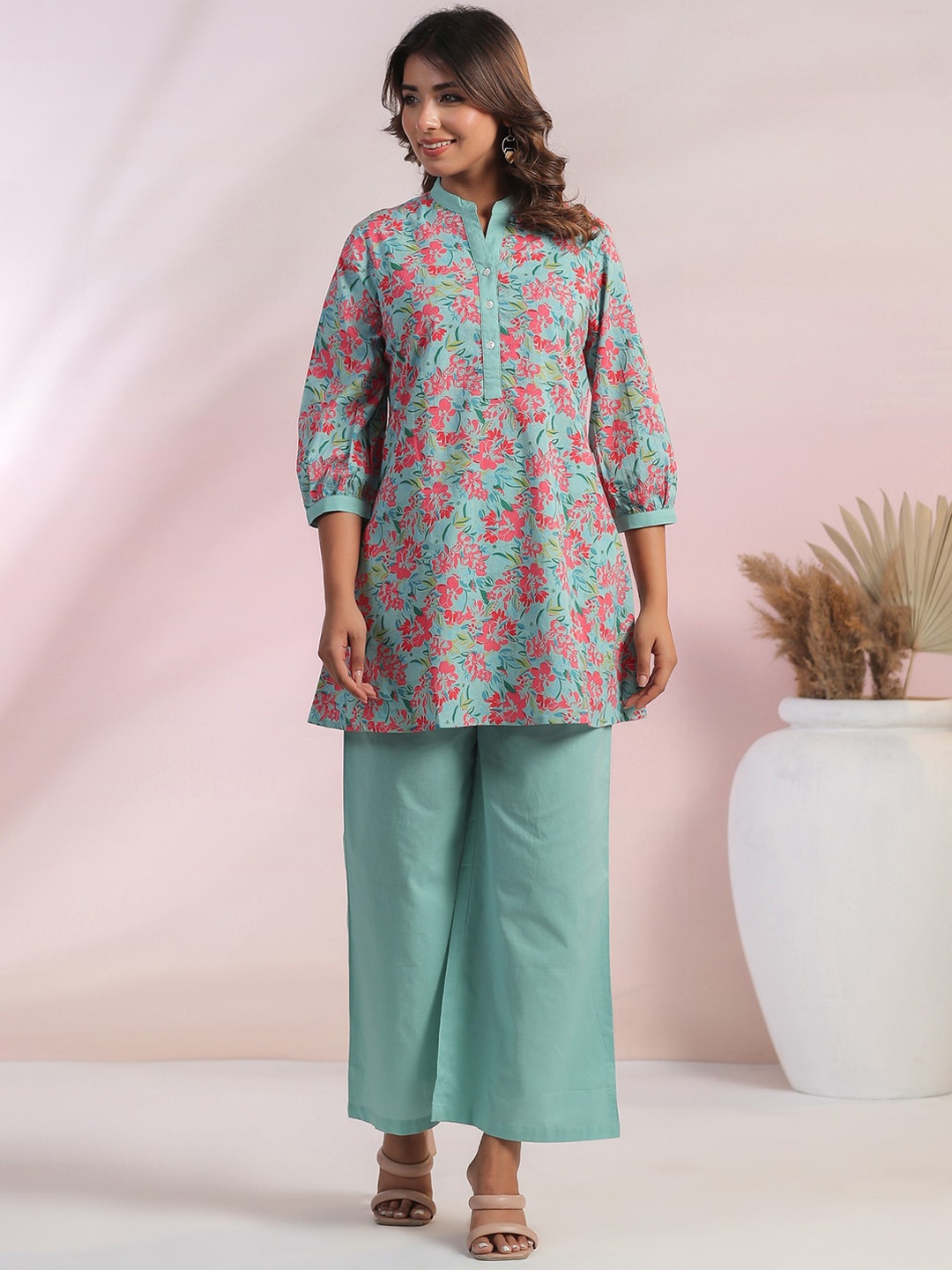 

JISORA Green & Pink Floral Printed Pure Cotton Mandarin-Collar Top & Palazzo Co-Ords, Sea green