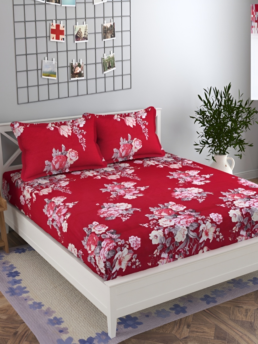 

Innovative Edge Maroon Cotton 160 TC King Bedsheet with 2 Pillow Covers