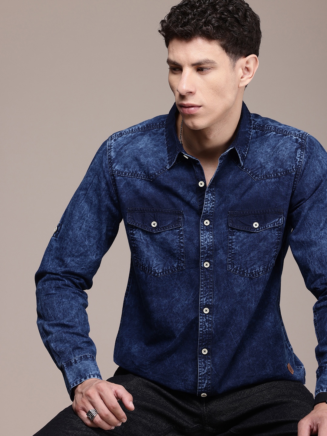 

Roadster Men Pure Cotton Casual Denim Shirt, Navy blue