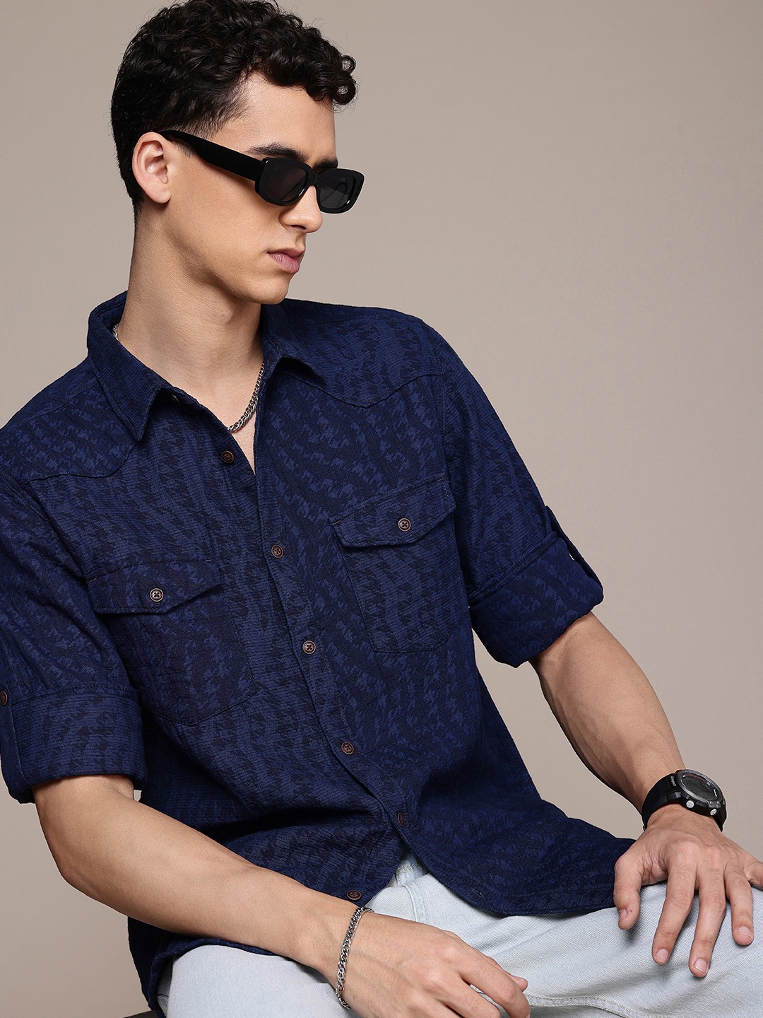 

The Roadster Life Co. Self Designed Casual Shirt, Navy blue