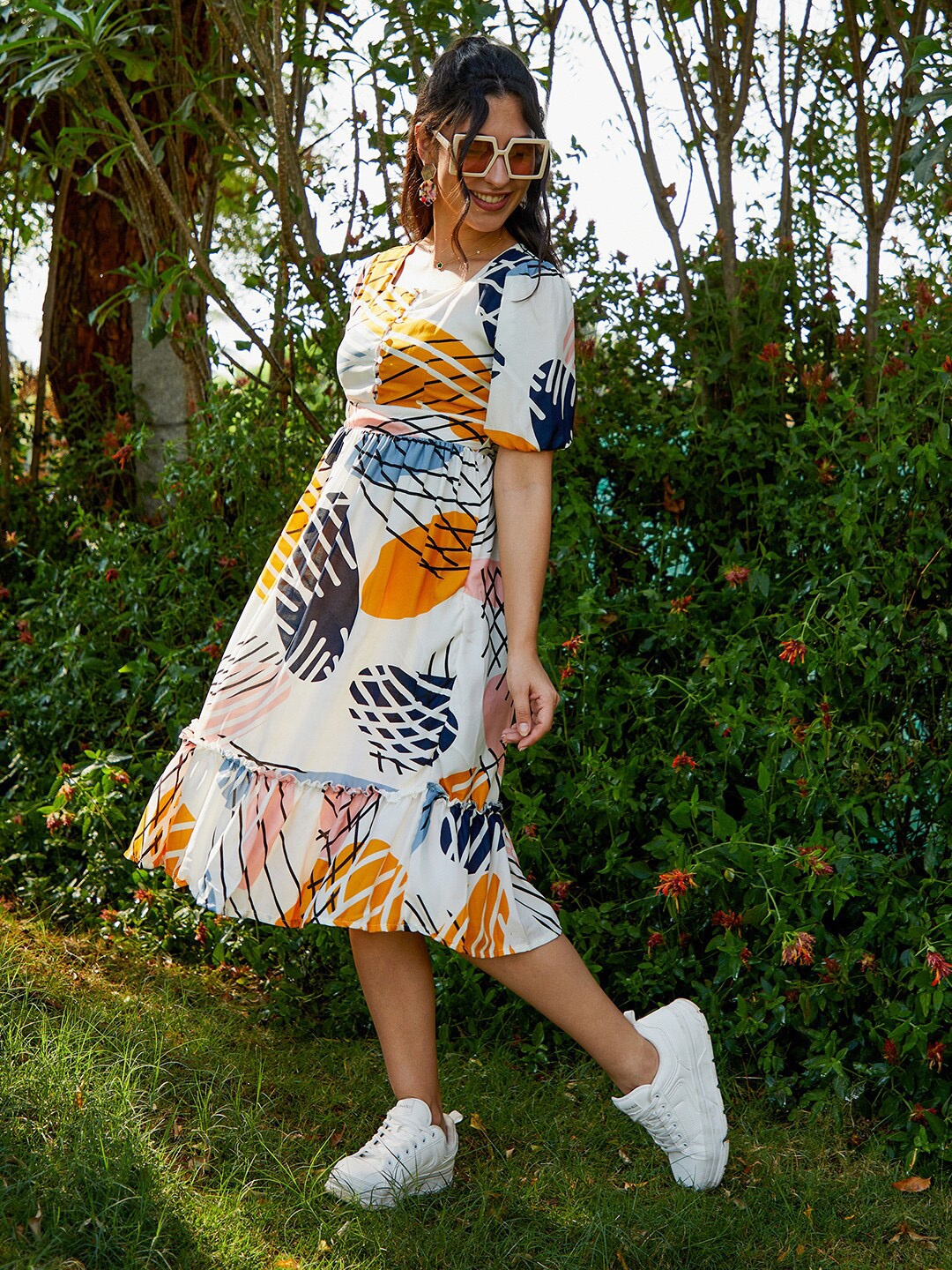 

PINACOLADA Floral Print Sheath Dress, White
