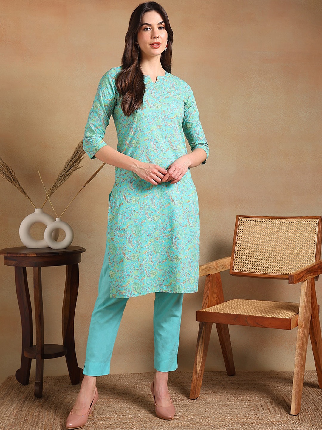 

AHIKA Sea Green Ethnic Motifs Printed Cotton Straight Kurta