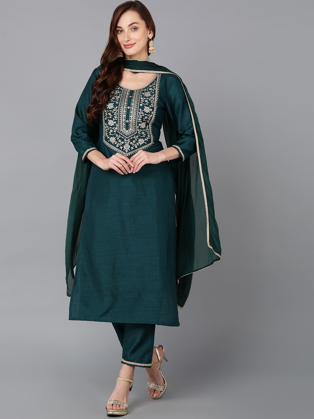 

AHIKA Ethnic Motifs Embroidered Sequinned Straight Kurta with Trousers & Dupatta, Green