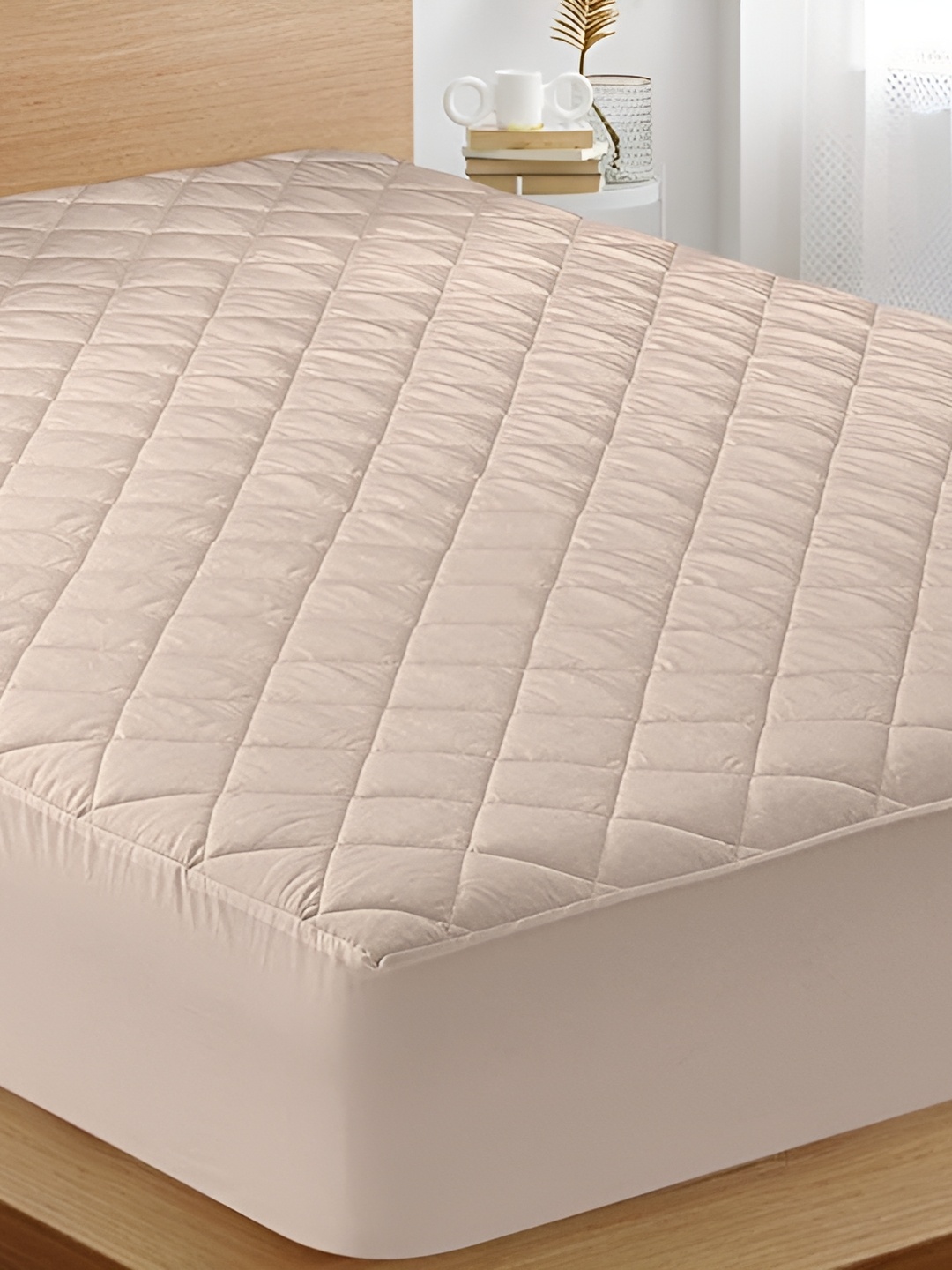 

Comfowell Beige Polyester Water Resistant Mattress Protector