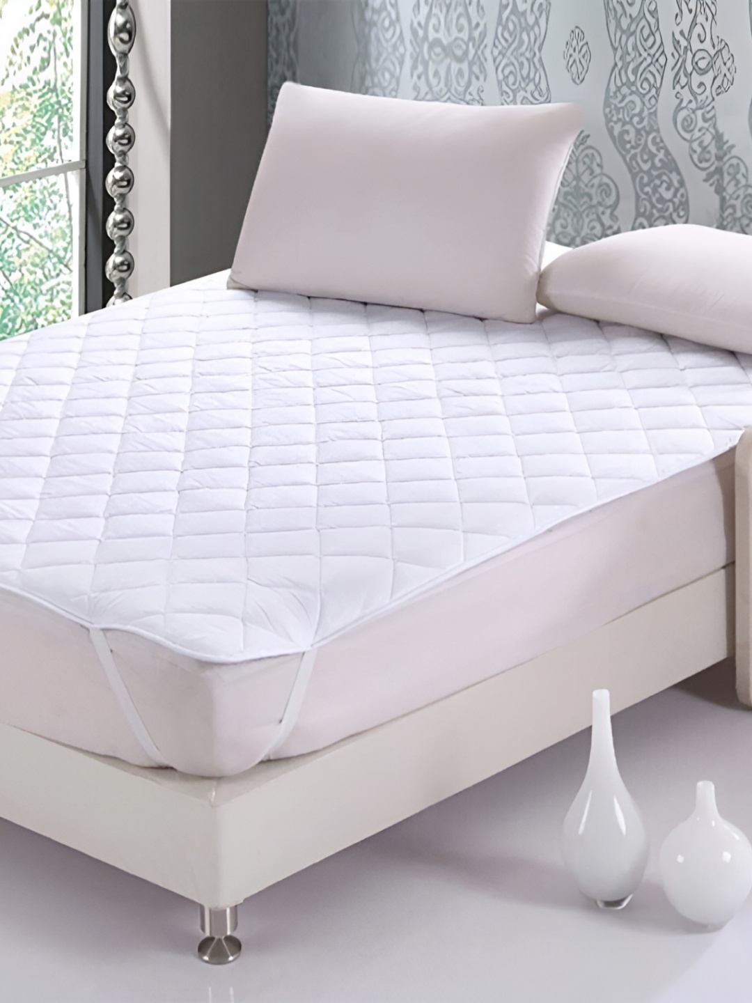 

Comfowell White Quilted Water Resistant Mattress Protector
