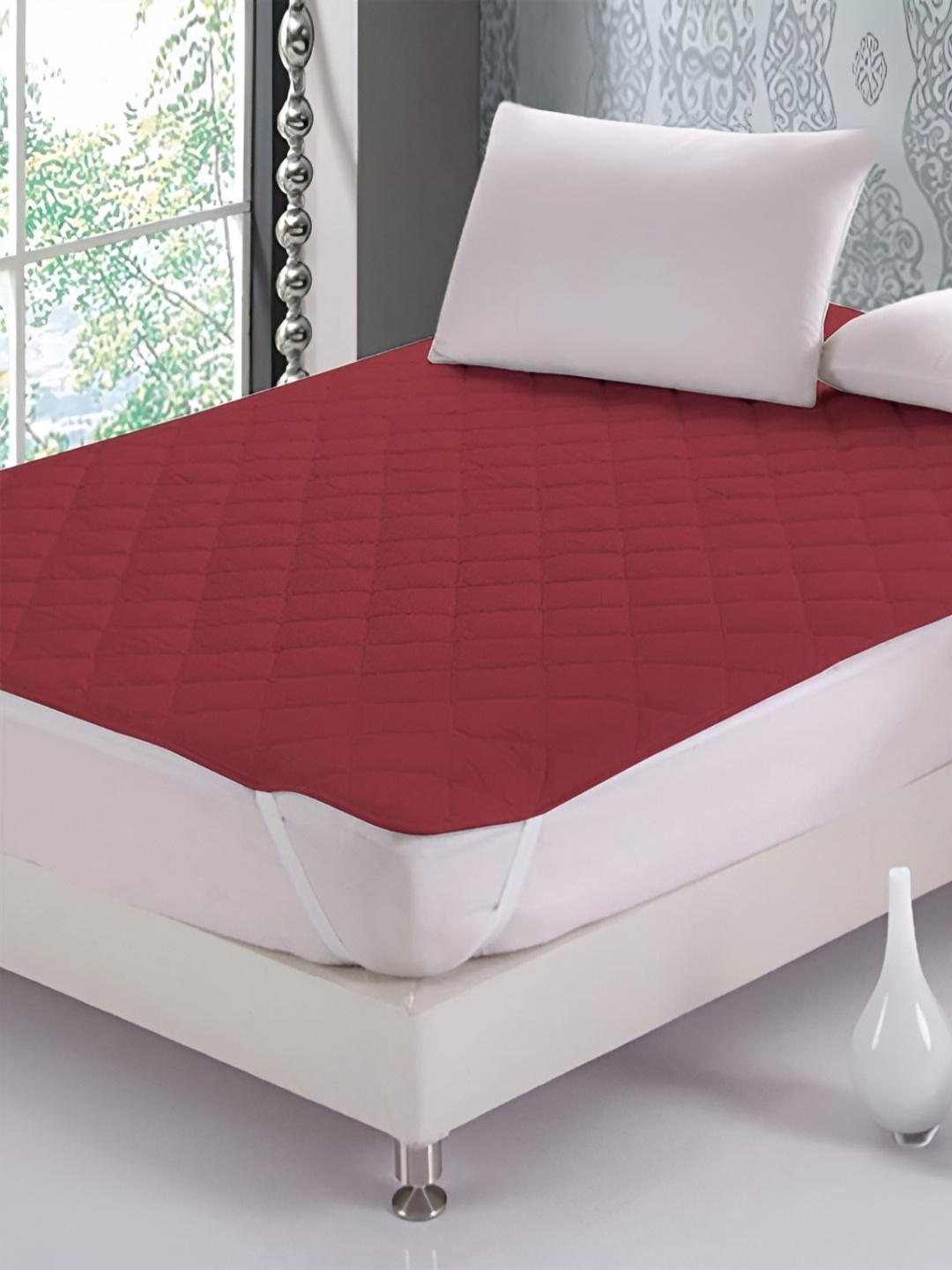 

Comfowell Wine Quilted Elastic Strap Queen Size Water Resistant Mattress Protector, Burgundy