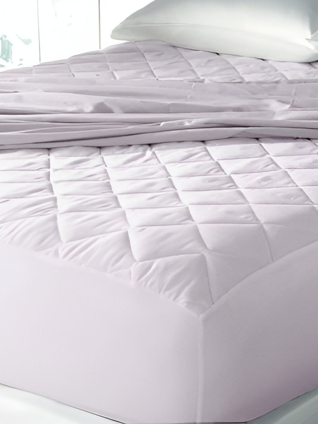 

Comfowell White Cotton Water Resistant Mattress Protector