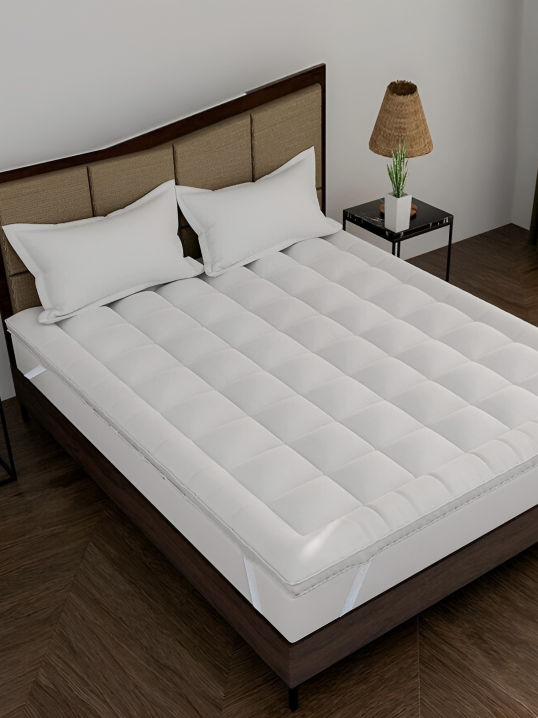 

Comfowell White Cotton Water Resistant King Size Mattress Protector