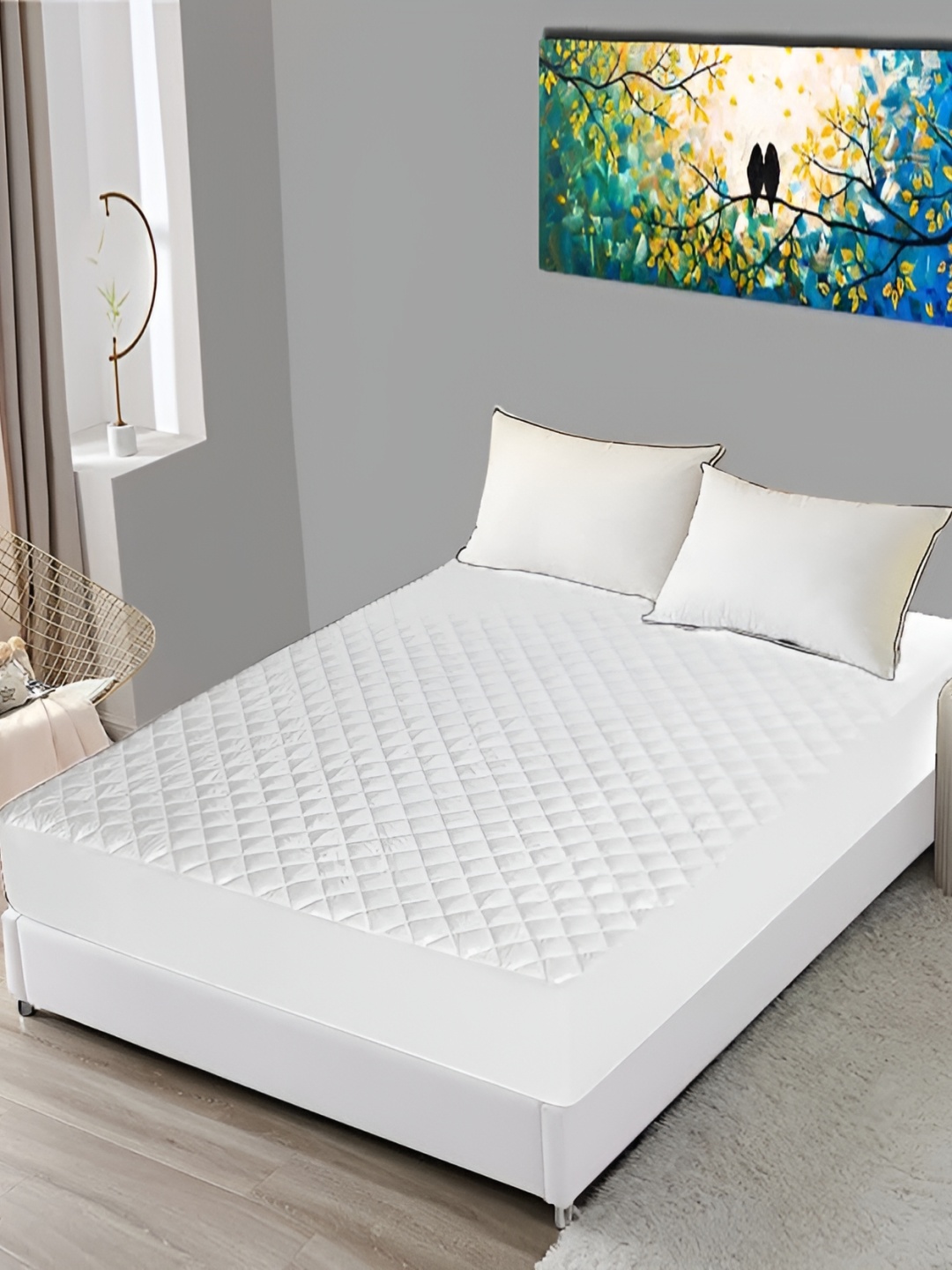 

Comfowell White Polyester Water Resistant King Mattress Protector