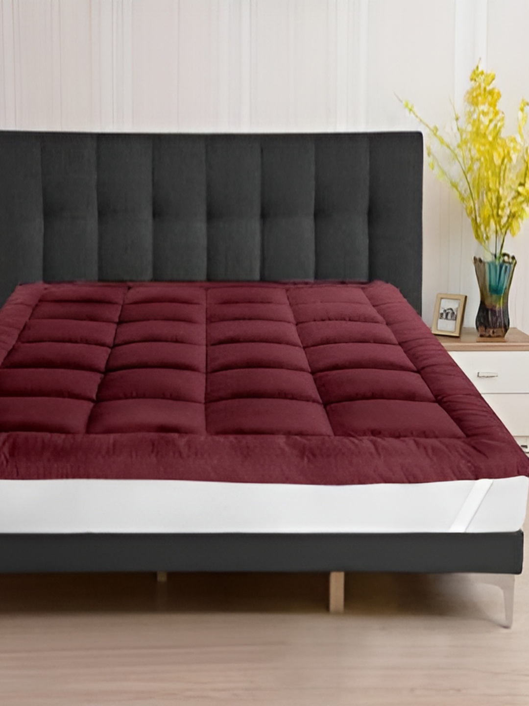 

Comfowell Maroon Cotton Water Resistant Mattress Protector