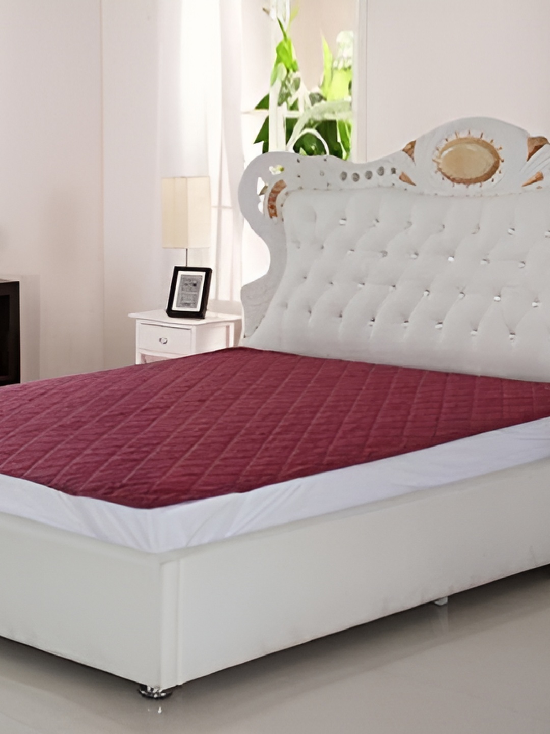 

Comfowell Maroon Elastic King Water Resistant Mattress Protector