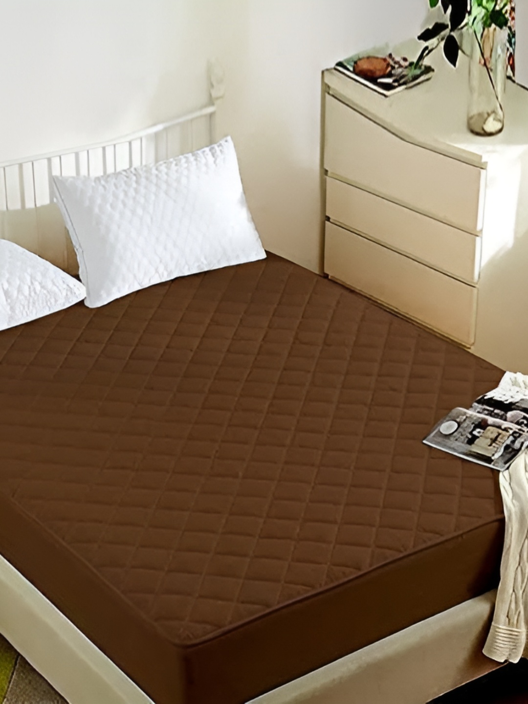 

Comfowell Brown Water Resistant Fitted Queen Mattress Protector