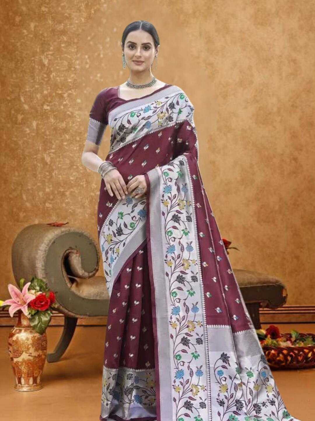 

MAGMINA Floral Woven Design Zari Paithani Saree, Maroon