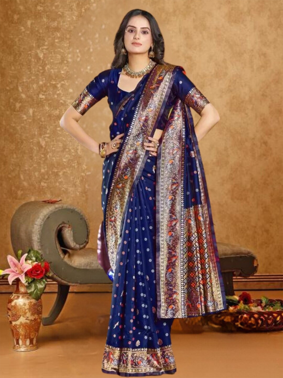 

MAGMINA Ethnic Motifs Woven Design Zari Paithani Saree, Navy blue
