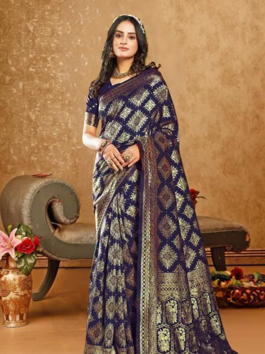 

MAGMINA Floral Woven Design Zari Banarasi Saree, Navy blue