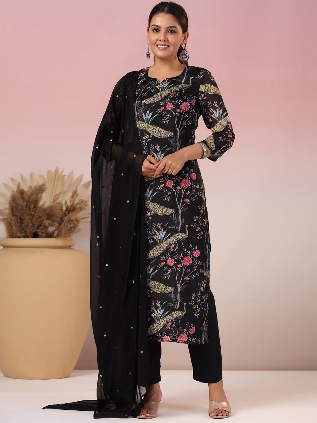 

KALINI Floral Printed Straight Kurta & Trouser With Dupatta, Black