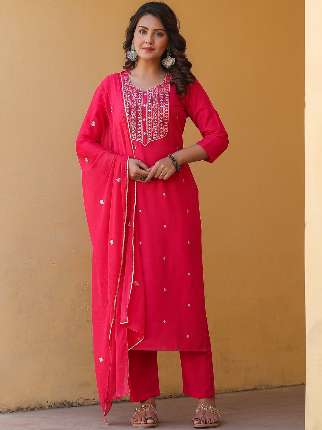 

KALINI Ethnic Motifs Embroidered Regular Thread Work Kurta with Trousers & Dupatta, Pink