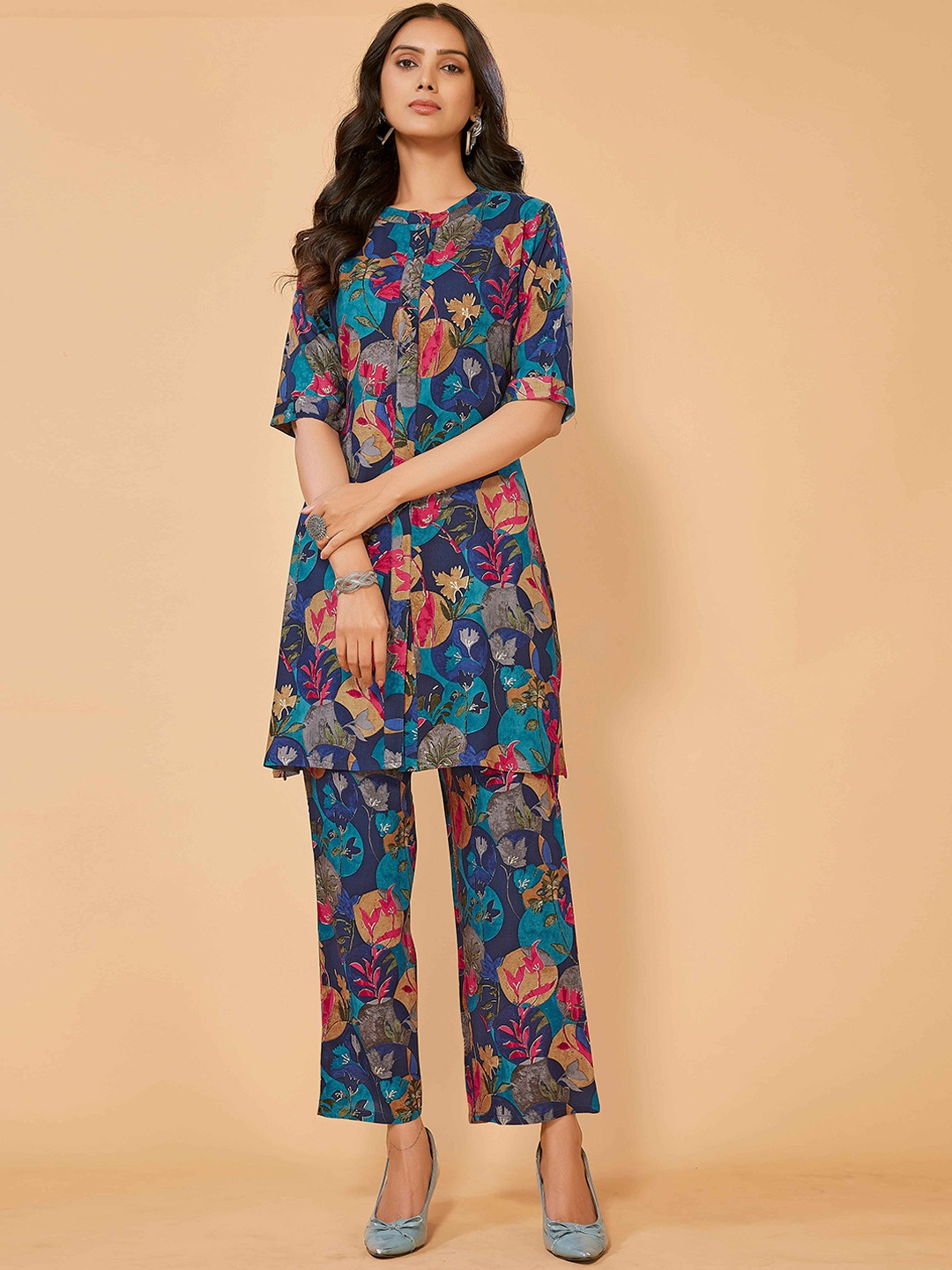 

SUNDARNAARI Floral Printed Mandarin Collar Tunic With Trousers, Teal