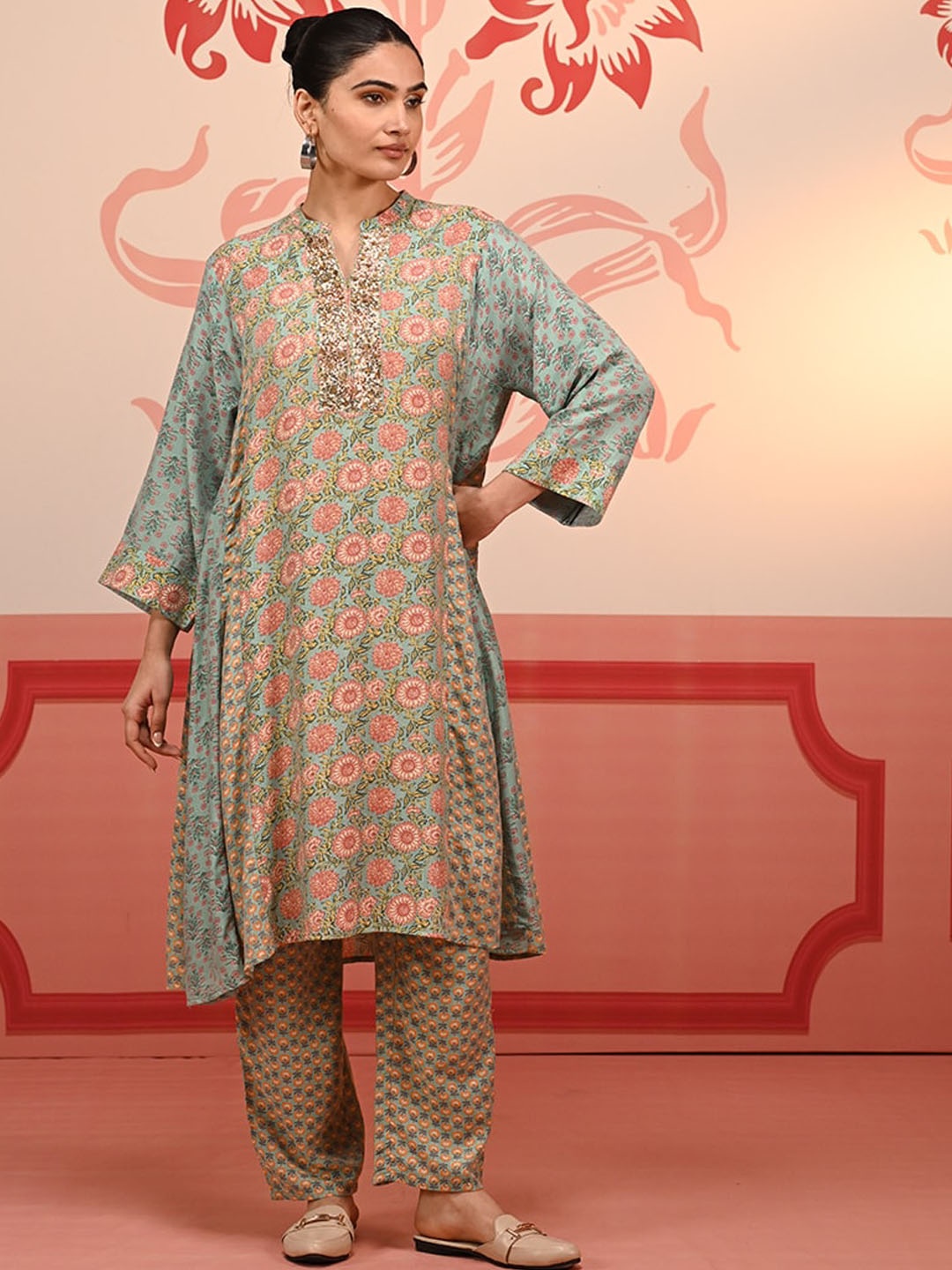 

Lakshita Floral Printed Mandarin Collar Sequinned A-Line Kurta with Trousers, Blue