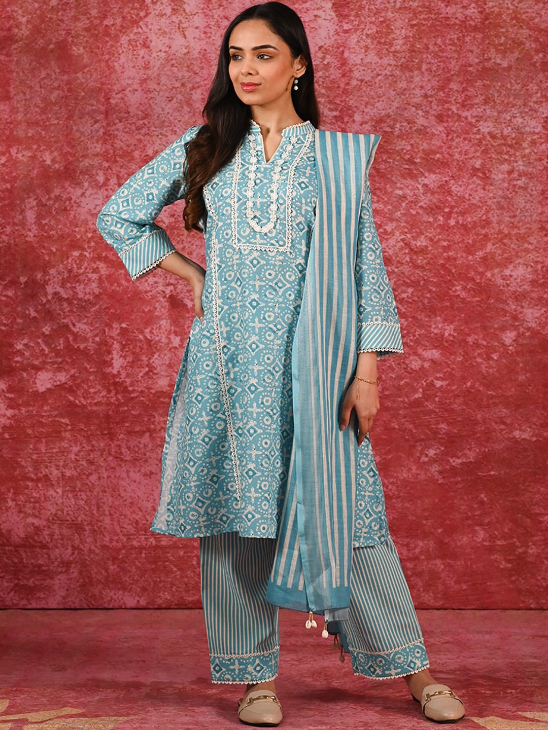 

Lakshita Ethnic Motifs Printed Thread Work Straight Kurta with Trousers & Dupatta, Turquoise blue