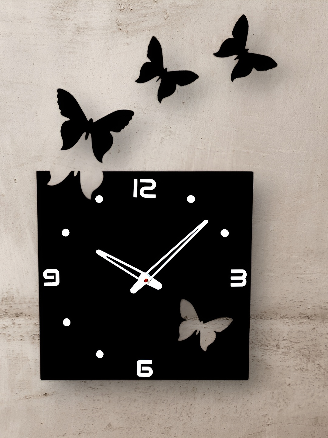 

FASTQT Black & White Textured Analogue Wooden Square Contemporary Wall Clock