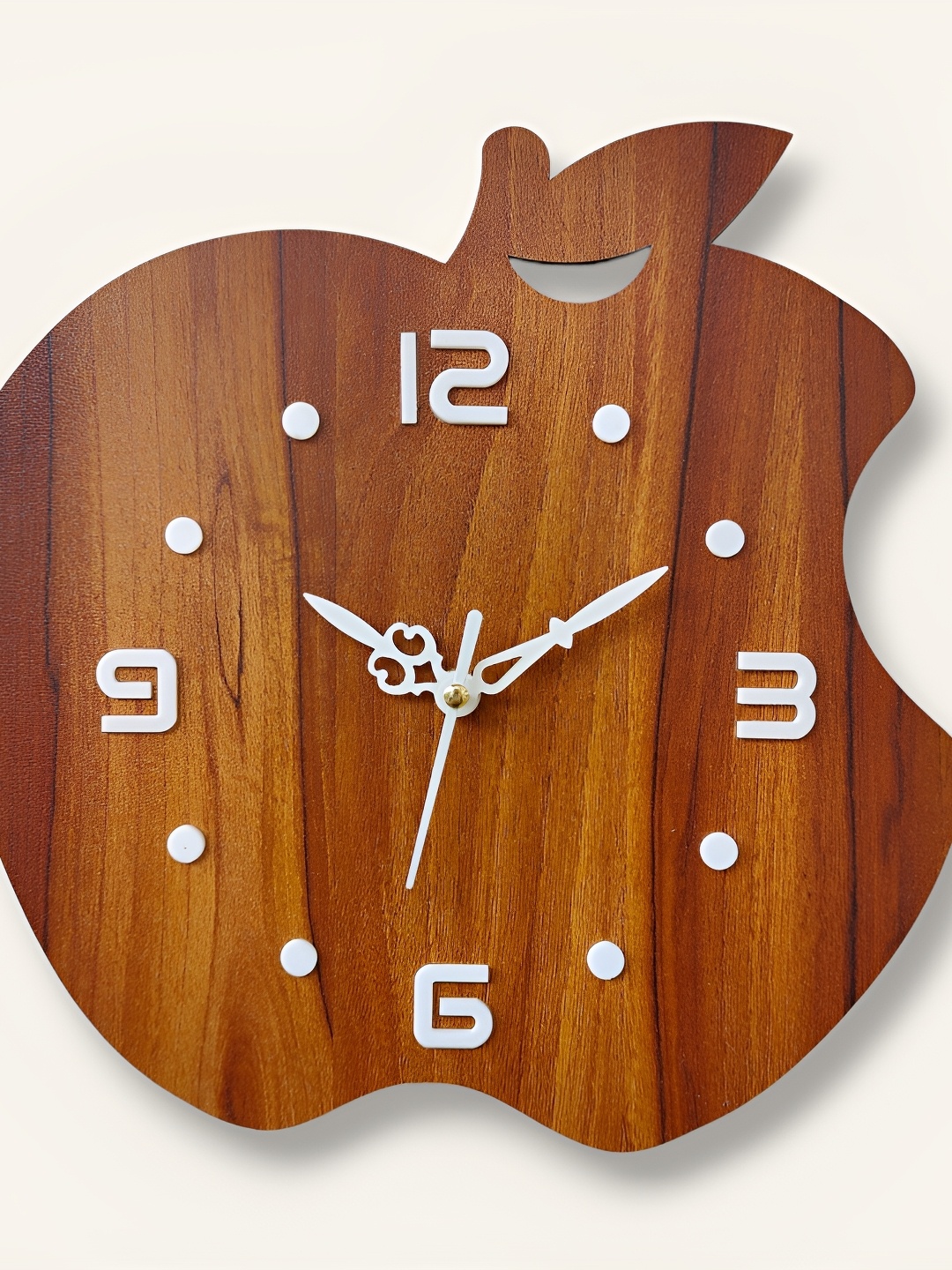 

FASTQT Brown & White Abstract Shaped Analogue Contemporary Wall Clock