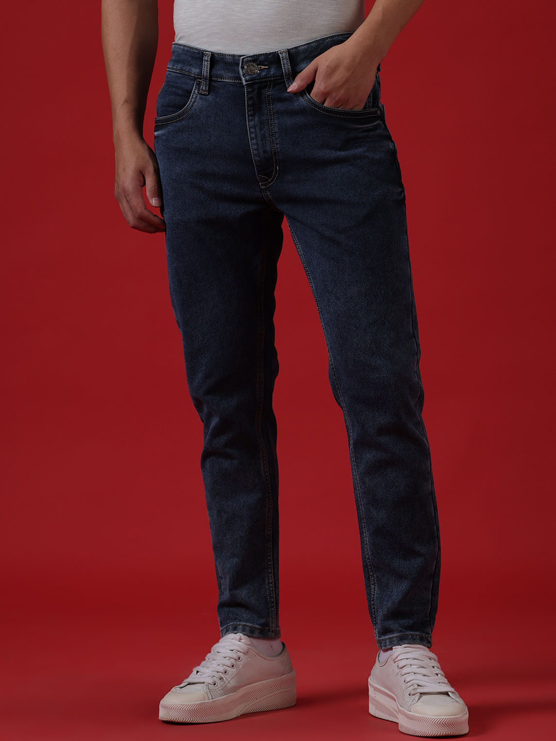 

WROGN Men Comfort Skinny Fit Light Fade Jeans, Grey