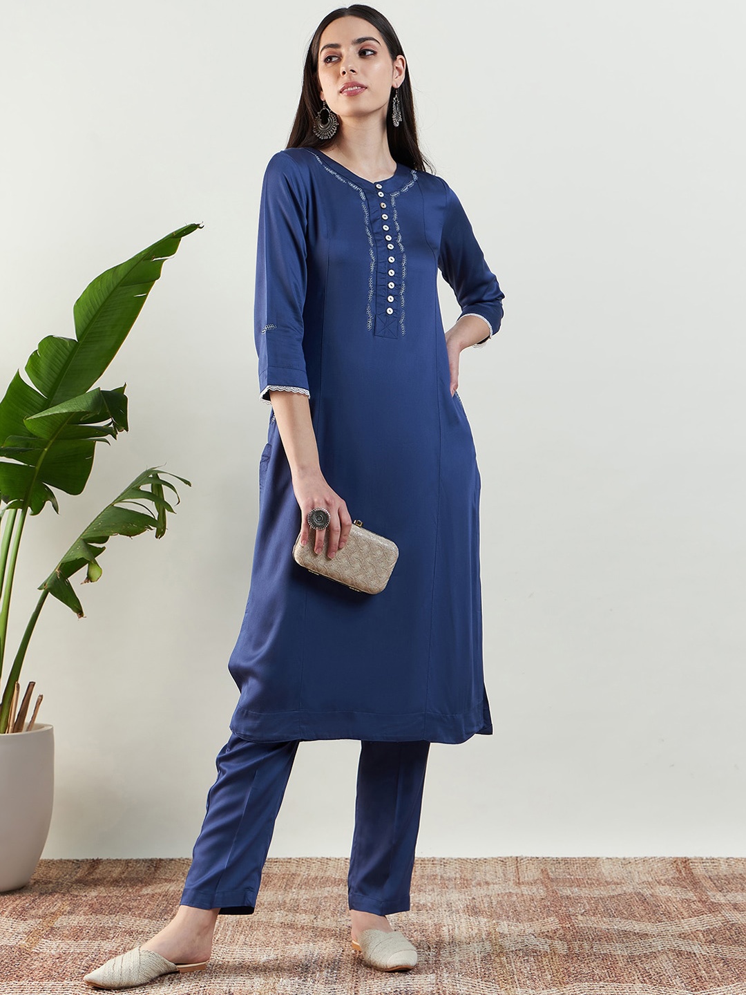 

STADO Thread Work Pure Cotton Kurta with Trousers, Blue