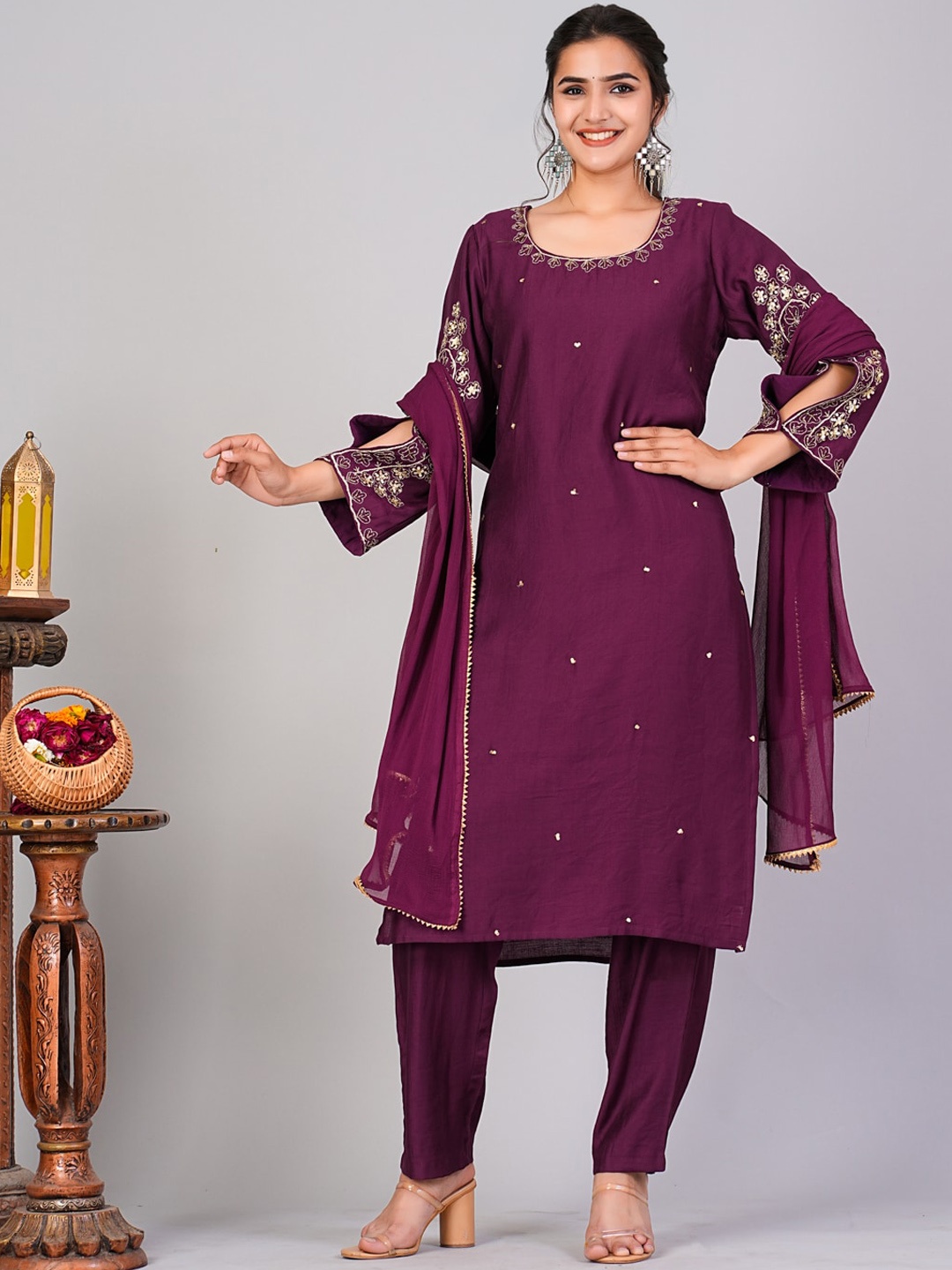 

FLAMBOYANT Floral Embroidered Pure Cotton Kurta With Trouser & Dupatta, Pink
