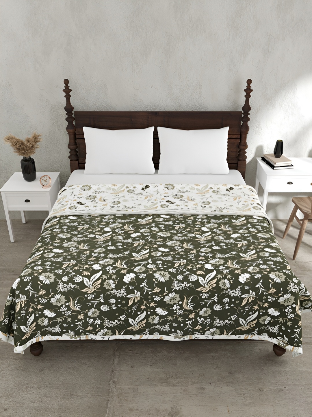 

JAIPUR FABRIC Flowery Spring Green Floral 150 GSM Cotton Reversible Double Bed Dohar