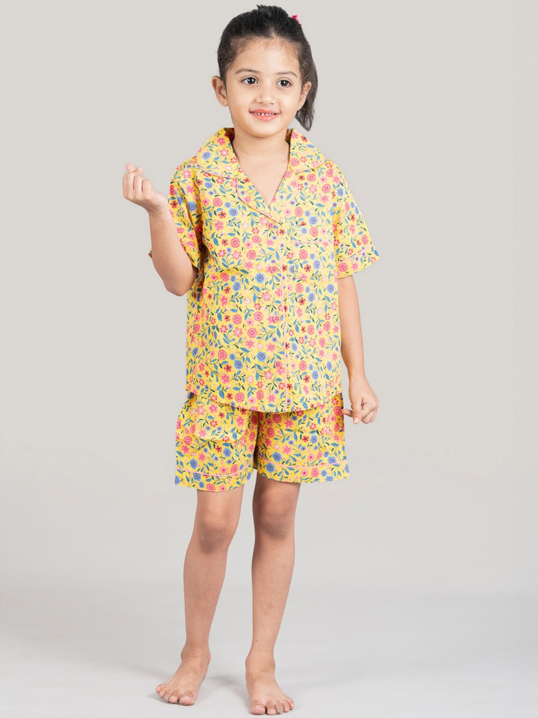 

Zalio Girls Floral Printed Lapel Collar Pure Cotton Night suit, Yellow