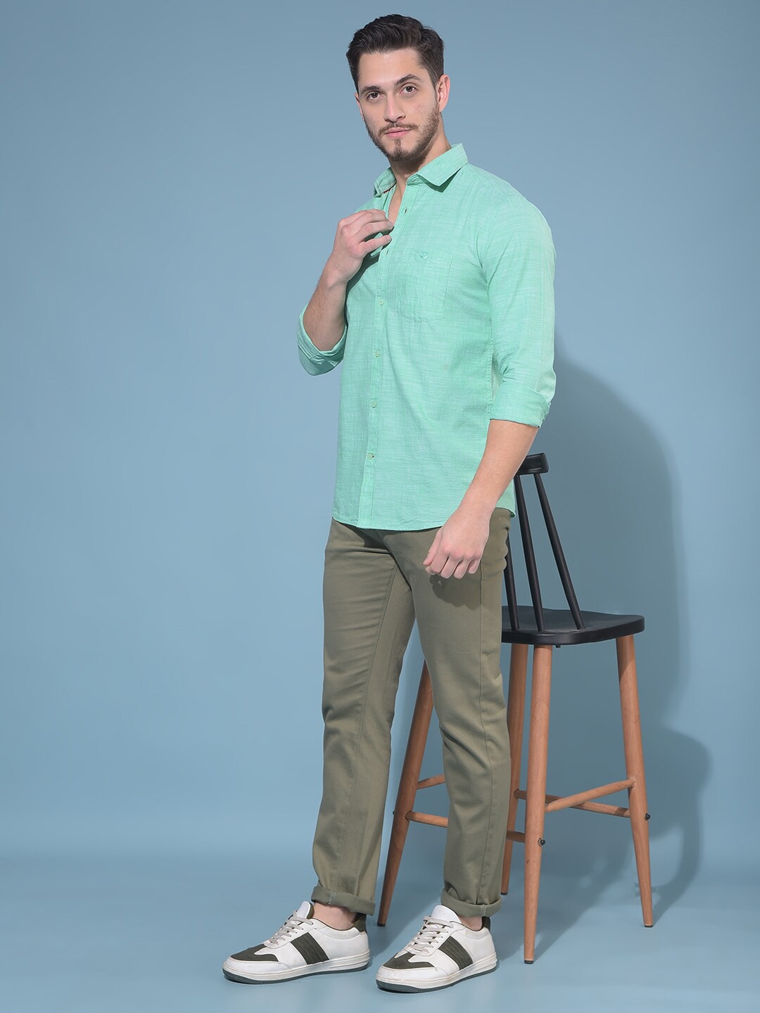

Crimsoune Club Spread Collar Cotton Slim Fit Casual Shirt, Green