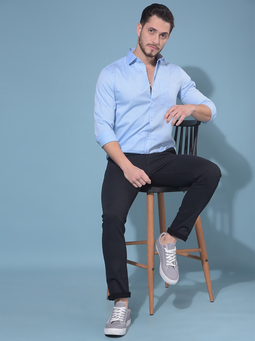 

Crimsoune Club Classic Spread Collar Slim Fit Cotton Casual Shirt, Blue