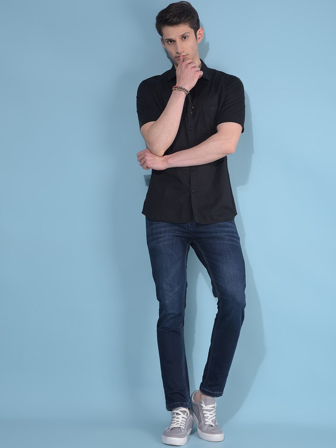 

Crimsoune Club Spread Collar Slim Fit Casual Shirt, Black